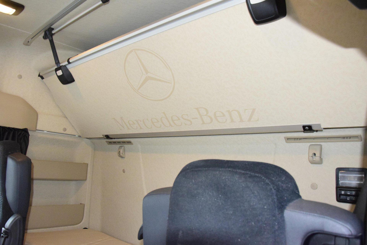 Tractor Mercedes-Benz Actros 5 1845 BigSpace: foto 9