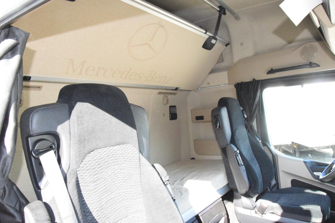Tractor Mercedes-Benz Actros 5 1845 BigSpace: foto 13