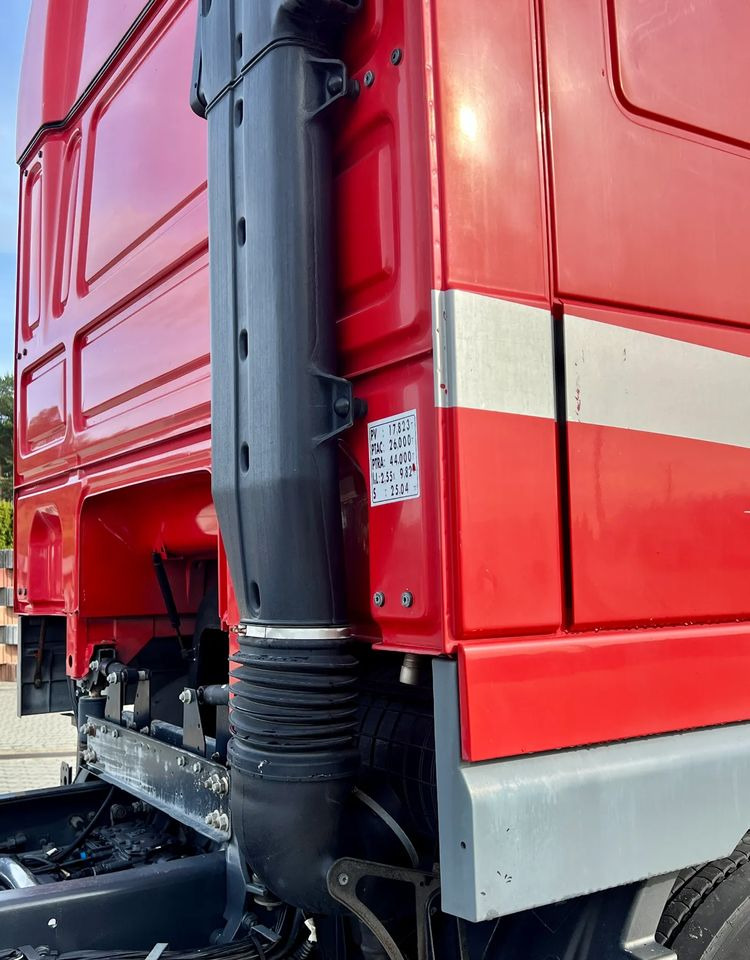 DAF XF105.510 | 6x2 | Pod zabudowę |Os podnoszona i skrętna | Retarder | Webasto | Klimatyzacja - Caminhão chassi: foto 5 DAF XF105.510 | 6x2 | Pod zabudowę |Os podnoszona i skrętna | Retarder | Webasto | Klimatyzacja - Caminhão chassi: foto 5