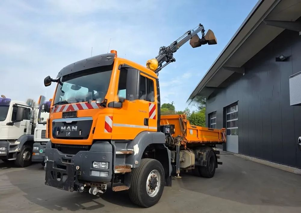MAN TGS 18.320 4x4 – Wywrotka trójstronna Meiller + Kran HIAB | Komunalny | Euro 5 - Caminhão basculante: foto 4 MAN TGS 18.320 4x4 – Wywrotka trójstronna Meiller + Kran HIAB | Komunalny | Euro 5 - Caminhão basculante: foto 4