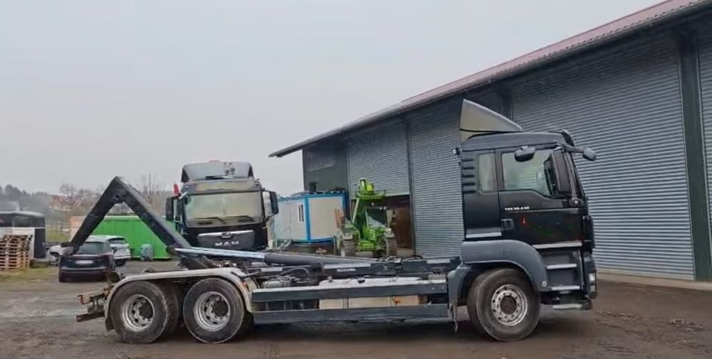 MAN TGS 26.440 6x4 – Meiller z systemem HDS (roll-off) + Kontener + Przyczepa – Euro 5 - Caminhão polibenne: foto 2 MAN TGS 26.440 6x4 – Meiller z systemem HDS (roll-off) + Kontener + Przyczepa – Euro 5 - Caminhão polibenne: foto 2