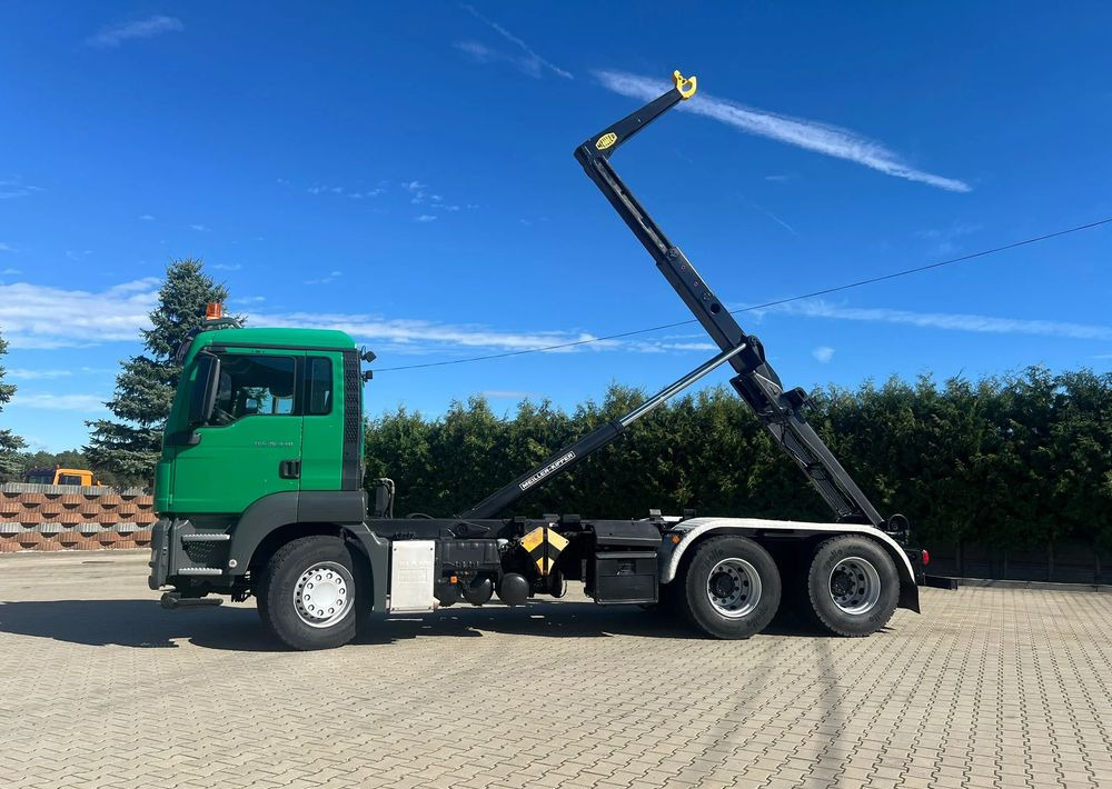 MAN TGS 26.440 | Hakowiec Meiller| 6x4 | 440 KM | przód resor, tył pneumatyczne |Belka ostrzegawcza (koguty) - Caminhão polibenne: foto 2 MAN TGS 26.440 | Hakowiec Meiller| 6x4 | 440 KM | przód resor, tył pneumatyczne |Belka ostrzegawcza (koguty) - Caminhão polibenne: foto 2