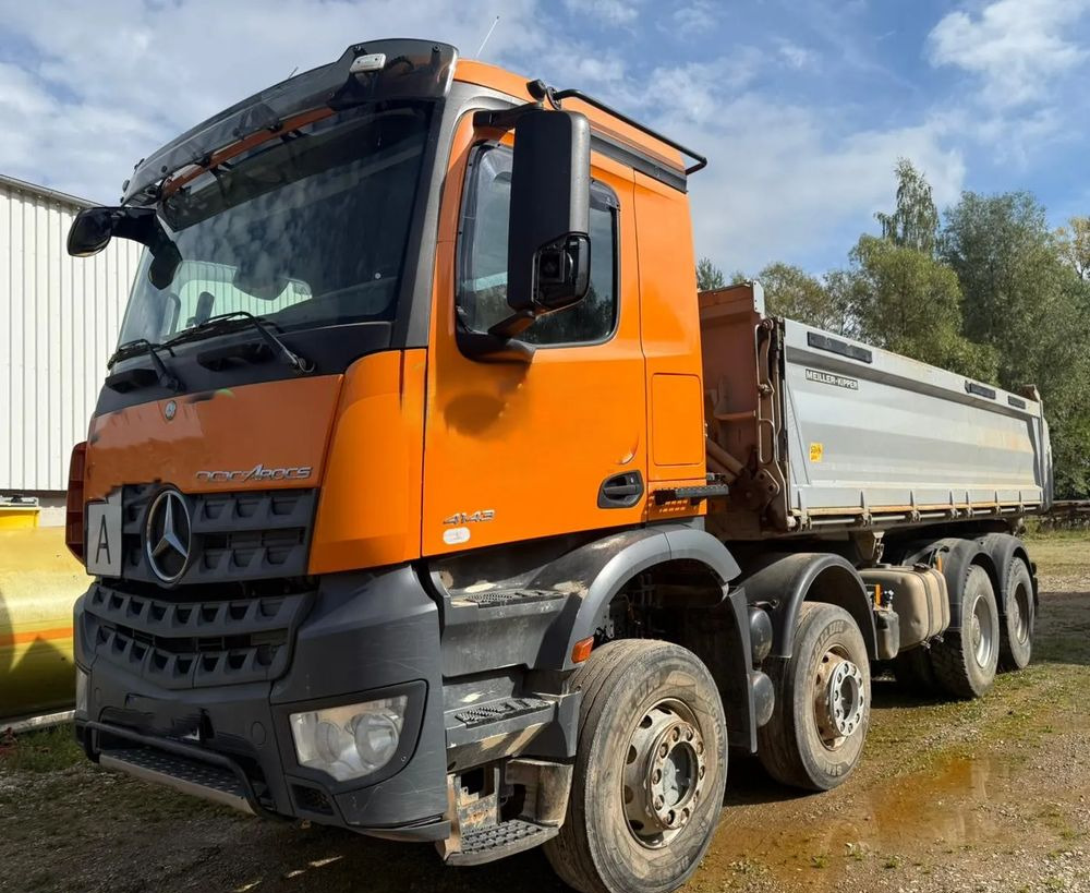 Mercedes-Benz AROCS 4143 8x4 | BORTMATIC - wywrotka trójstronna | Retarder |Zawieszenie na resorach | - Caminhão basculante: foto 1 Mercedes-Benz AROCS 4143 8x4 | BORTMATIC - wywrotka trójstronna | Retarder |Zawieszenie na resorach | - Caminhão basculante: foto 1
