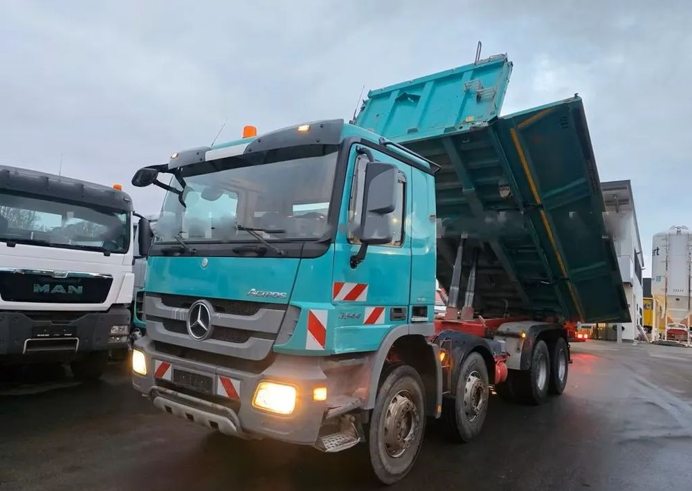 Mercedes-Benz Actros 3544 / 4144 •EPS •Wywrotka trójstronna • 8x4 • Meiller BORDMATIK • Euro5 • - Caminhão basculante: foto 2 Mercedes-Benz Actros 3544 / 4144 •EPS •Wywrotka trójstronna • 8x4 • Meiller BORDMATIK • Euro5 • - Caminhão basculante: foto 2