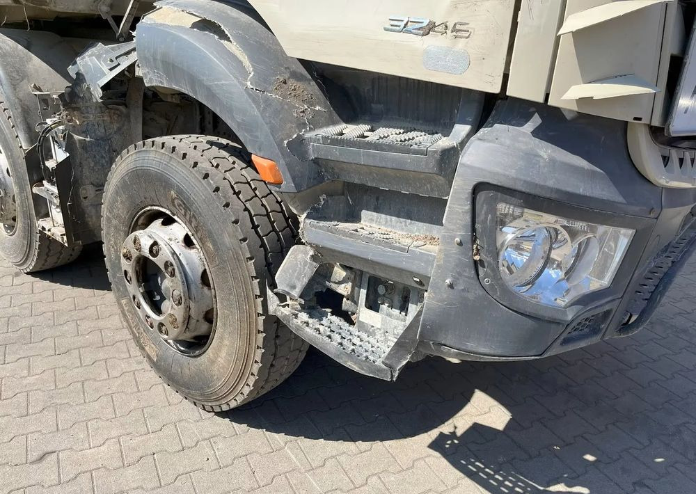 Caminhão basculante Mercedes-Benz Arocs 3246 / 8x4 / Trójstronna Wywrotka / Bordmatic / Euro 6 / Uszkodzony: foto 14