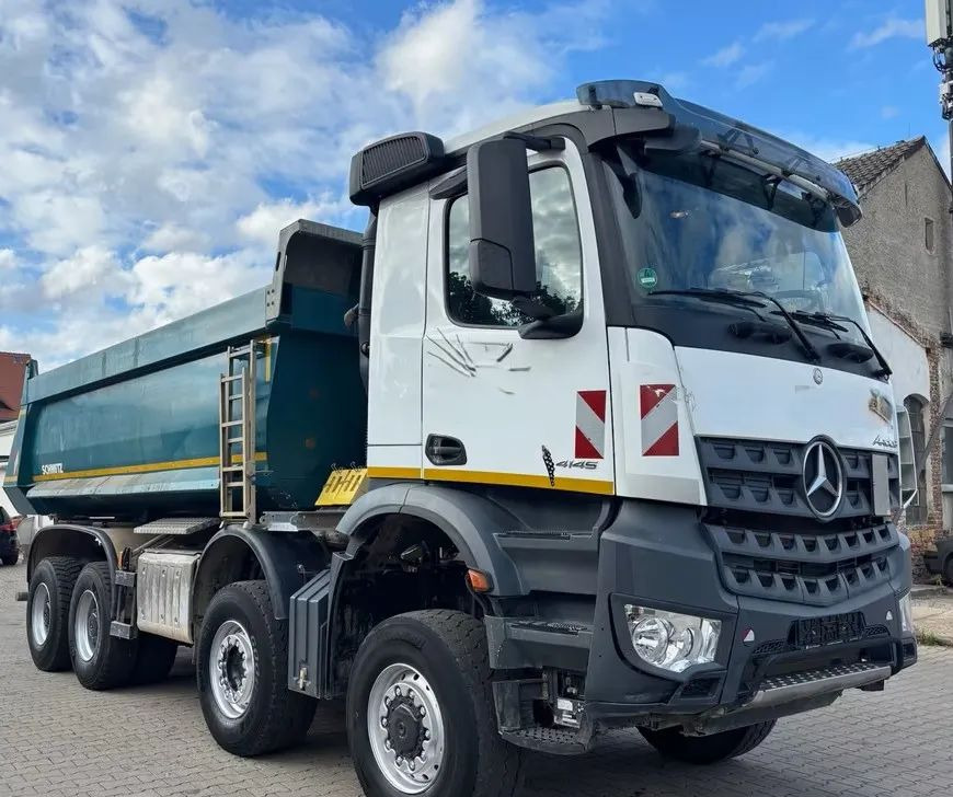 Mercedes-Benz Mercedes-Benz Arocs 4145AK 8x6 Allrad | Wywrotka Schmitz Mulda z hydrauliczną zabudową kiprującą | Euro 6c | Przebieg: 144 249 km !!!! - Caminhão basculante: foto 3 Mercedes-Benz Mercedes-Benz Arocs 4145AK 8x6 Allrad | Wywrotka Schmitz Mulda z hydrauliczną zabudową kiprującą | Euro 6c | Przebieg: 144 249 km !!!! - Caminhão basculante: foto 3