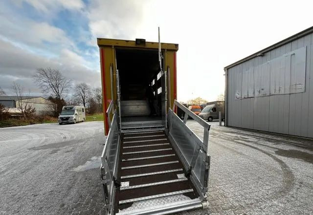 Volvo FH 420 • KABA • Transport Zwierząt 3xŚwinie/ 2xBydło 3-piętrowy • Euro 5 • Retarder • Oś podnoszona i skrętna - Caminhão transporte de gado: foto 5 Volvo FH 420 • KABA • Transport Zwierząt 3xŚwinie/ 2xBydło 3-piętrowy • Euro 5 • Retarder • Oś podnoszona i skrętna - Caminhão transporte de gado: foto 5