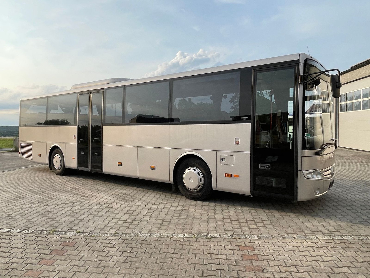 Mercedes-Benz Intouro Euro 6 mit 57 Plätzen - Ônibus suburbano: foto 5 Mercedes-Benz Intouro Euro 6 mit 57 Plätzen - Ônibus suburbano: foto 5
