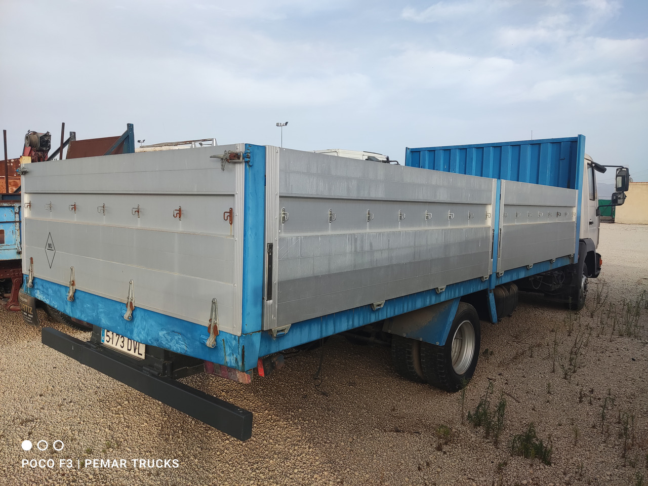 MAN L2000 - Camião de caixa aberta/ Plataforma: foto 4 MAN L2000 - Camião de caixa aberta/ Plataforma: foto 4