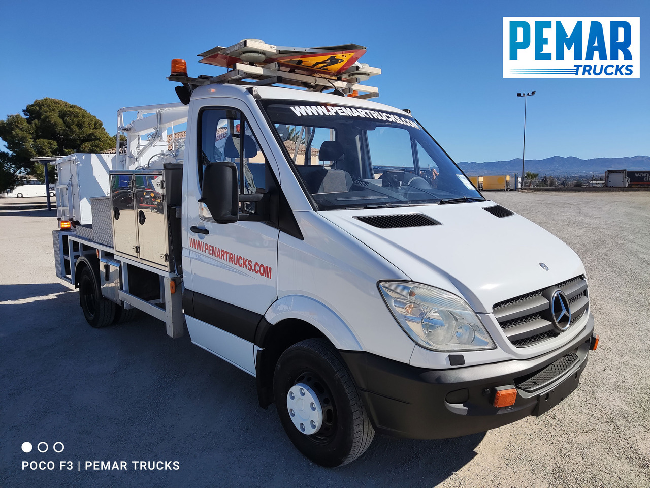 Caminhão com plataforma aérea MERCEDES-BENZ 516 CDI CESTA ELEVADORA, 160 cv: foto 7