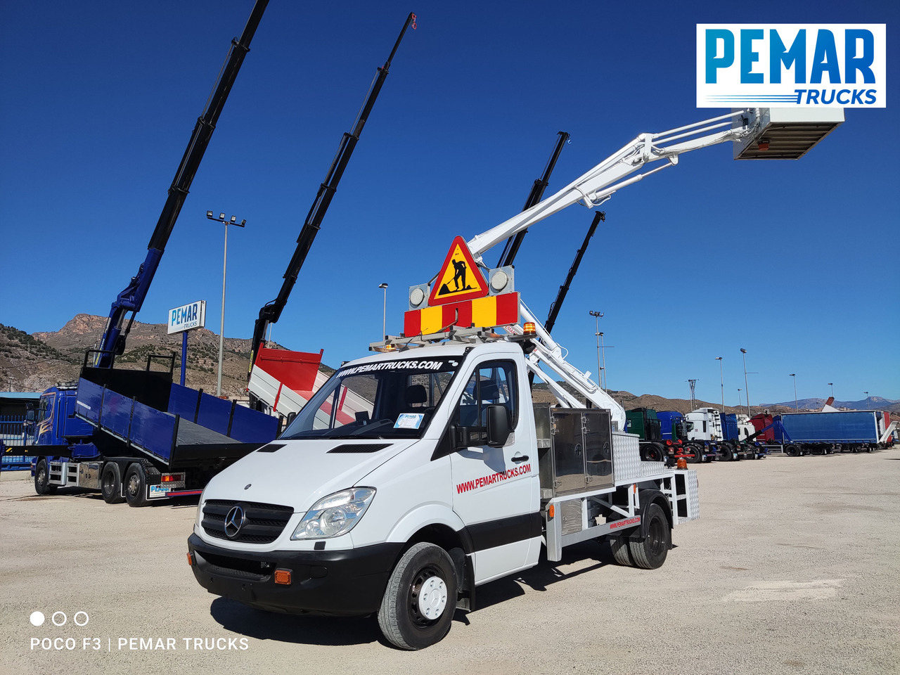 Caminhão com plataforma aérea MERCEDES-BENZ 516 CDI CESTA ELEVADORA, 160 cv: foto 31