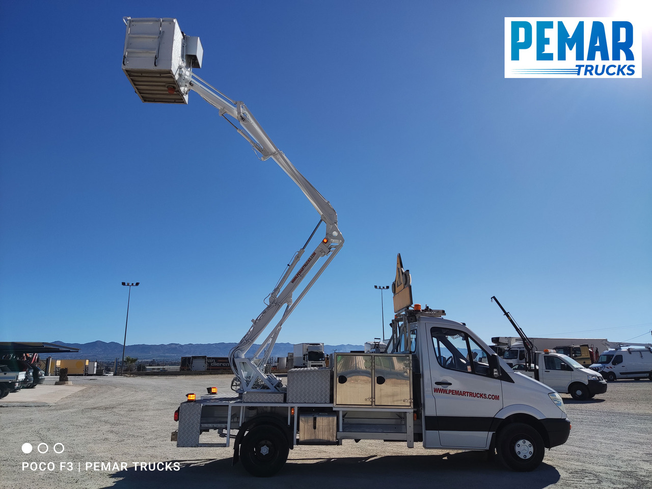 Caminhão com plataforma aérea MERCEDES-BENZ 516 CDI CESTA ELEVADORA, 160 cv: foto 19