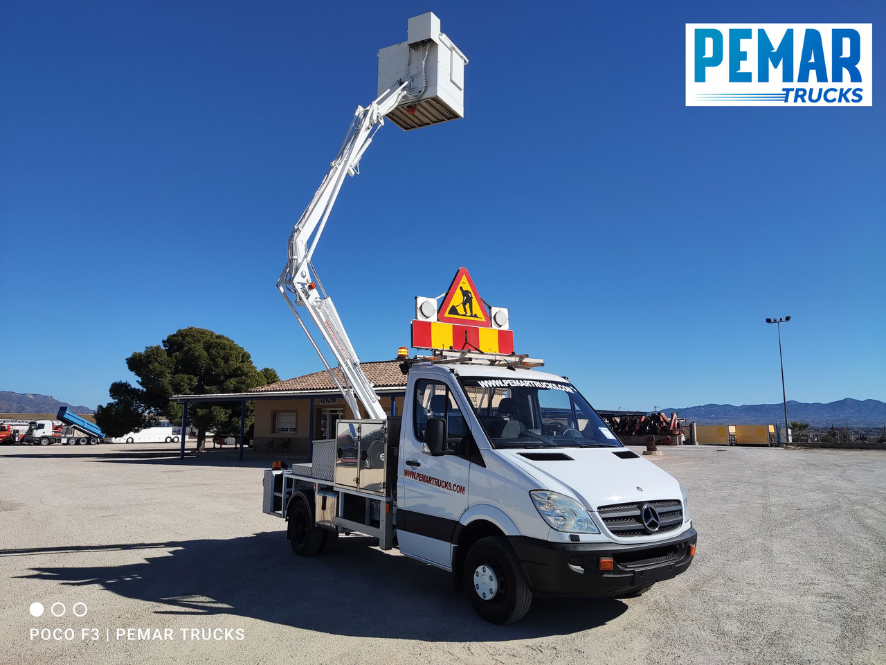 Caminhão com plataforma aérea MERCEDES-BENZ 516 CDI CESTA ELEVADORA, 160 cv: foto 29