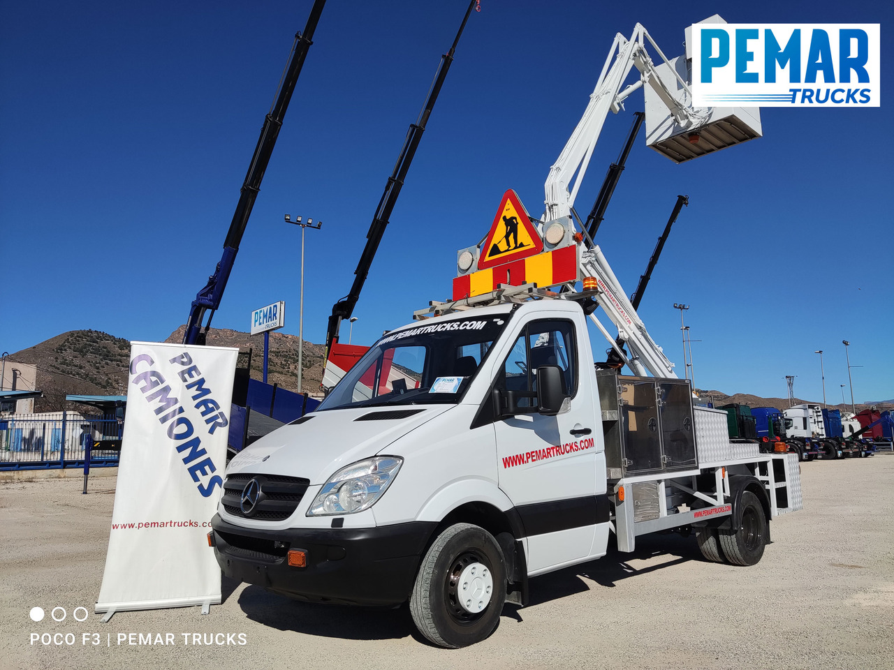 Caminhão com plataforma aérea MERCEDES-BENZ 516 CDI CESTA ELEVADORA, 160 cv: foto 14