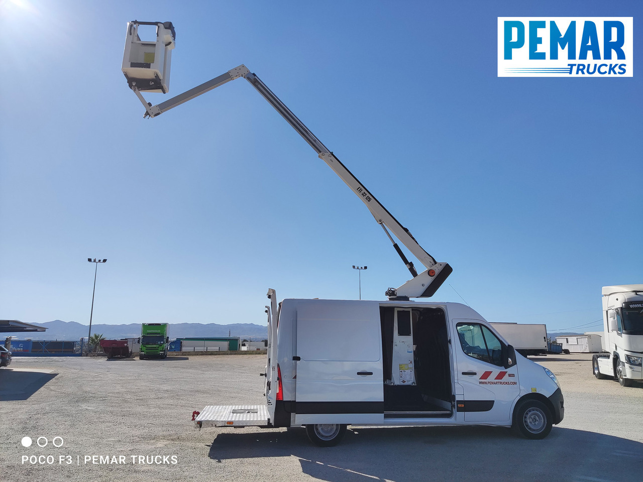 RENAULT MASTER 2.3 DCI CESTA ELEVADORA PORTAPERSONAS 130 CV - Furgão de passageiros: foto 4 RENAULT MASTER 2.3 DCI CESTA ELEVADORA PORTAPERSONAS 130 CV - Furgão de passageiros: foto 4