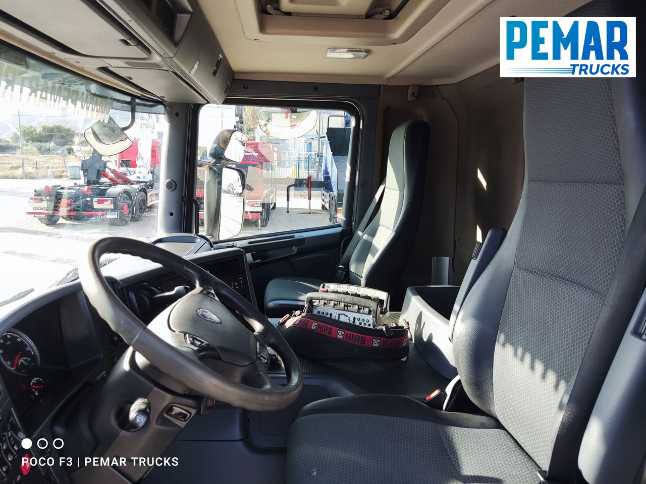 Caminhão grua SCANIA P 250 GRUA CAJA FIJA: foto 26