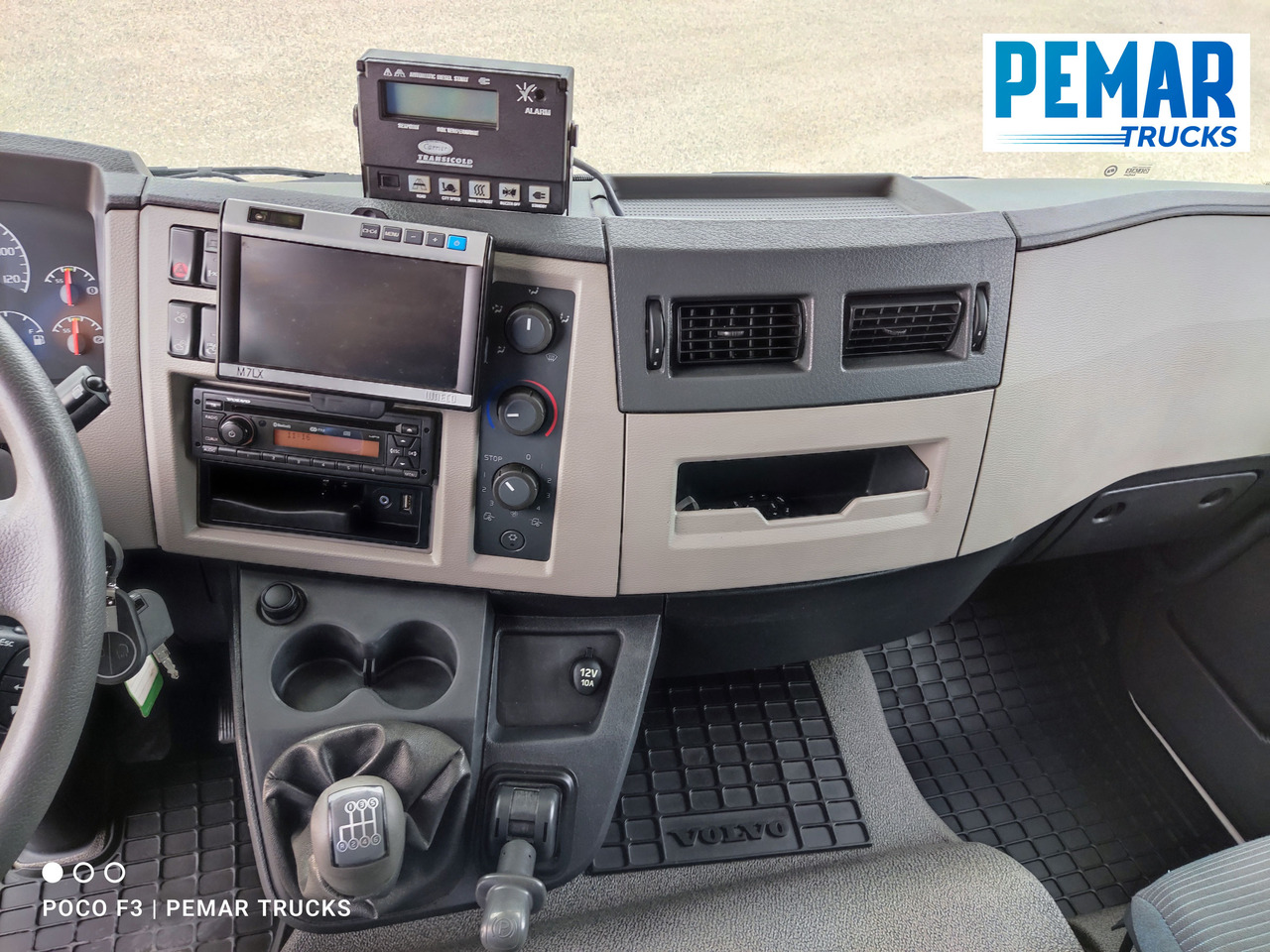 Caminhão frigorífico VOLVO FL 240 FRIGORIFICO 14T: foto 28