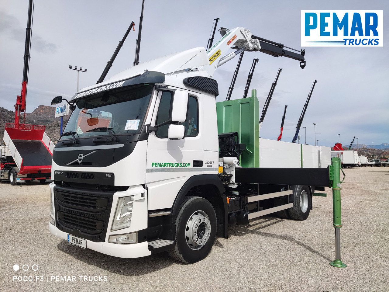 VOLVO FM 330 4X2 GRUA CAJA FIJA - Camião de caixa aberta/ Plataforma, Caminhão grua: foto 1 VOLVO FM 330 4X2 GRUA CAJA FIJA - Camião de caixa aberta/ Plataforma, Caminhão grua: foto 1