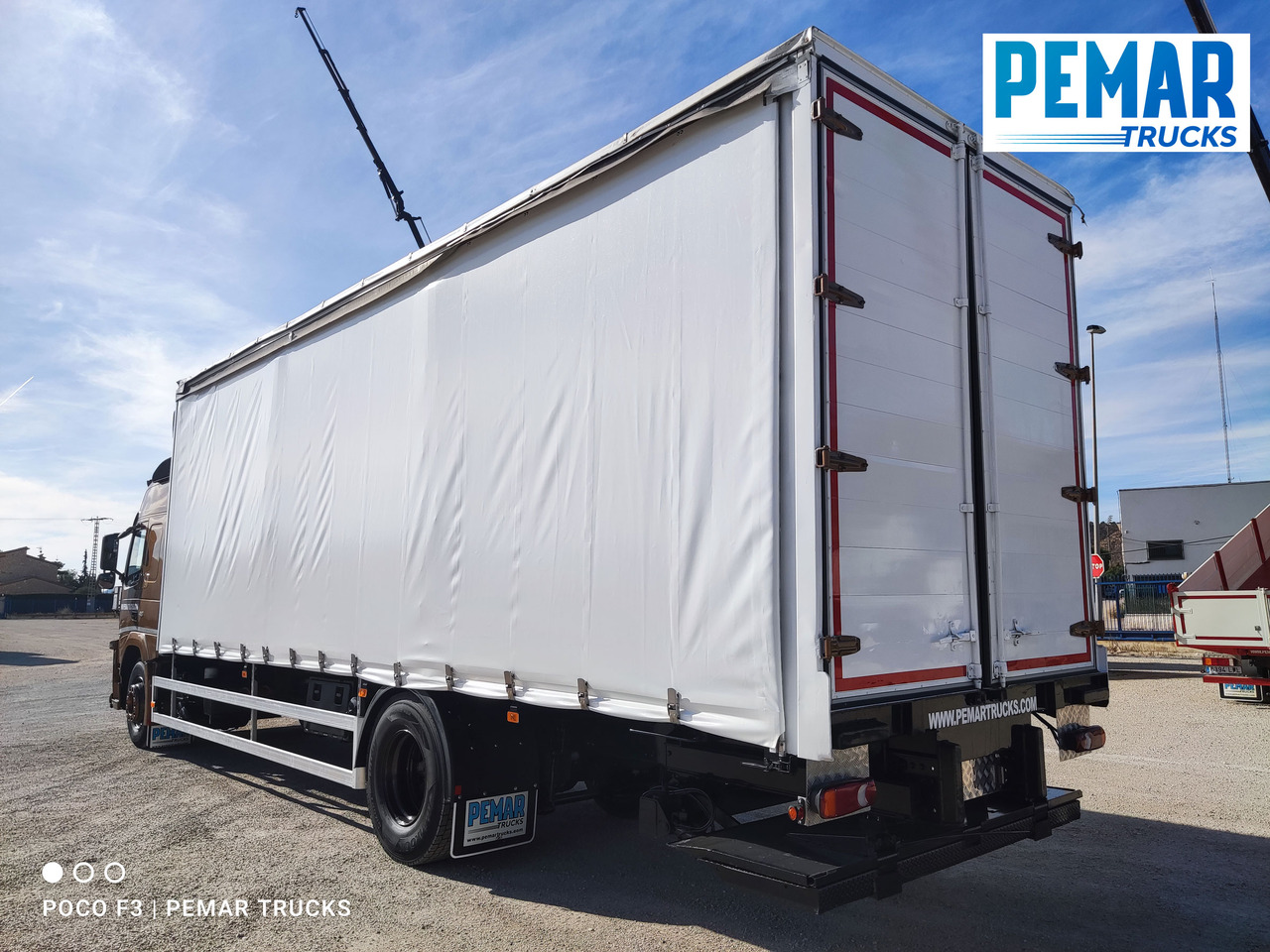 Caminhão com lona VOLVO FM 410 TAUTLINER: foto 8 Caminhão com lona VOLVO FM 410 TAUTLINER: foto 8