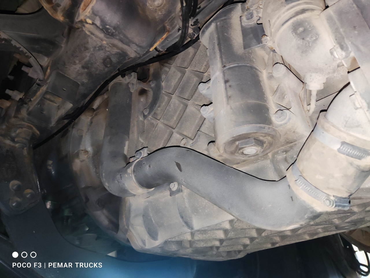 VOLVO FM - EURO 5 AT2412D - Caixa de câmbio: foto 1 VOLVO FM - EURO 5 AT2412D - Caixa de câmbio: foto 1