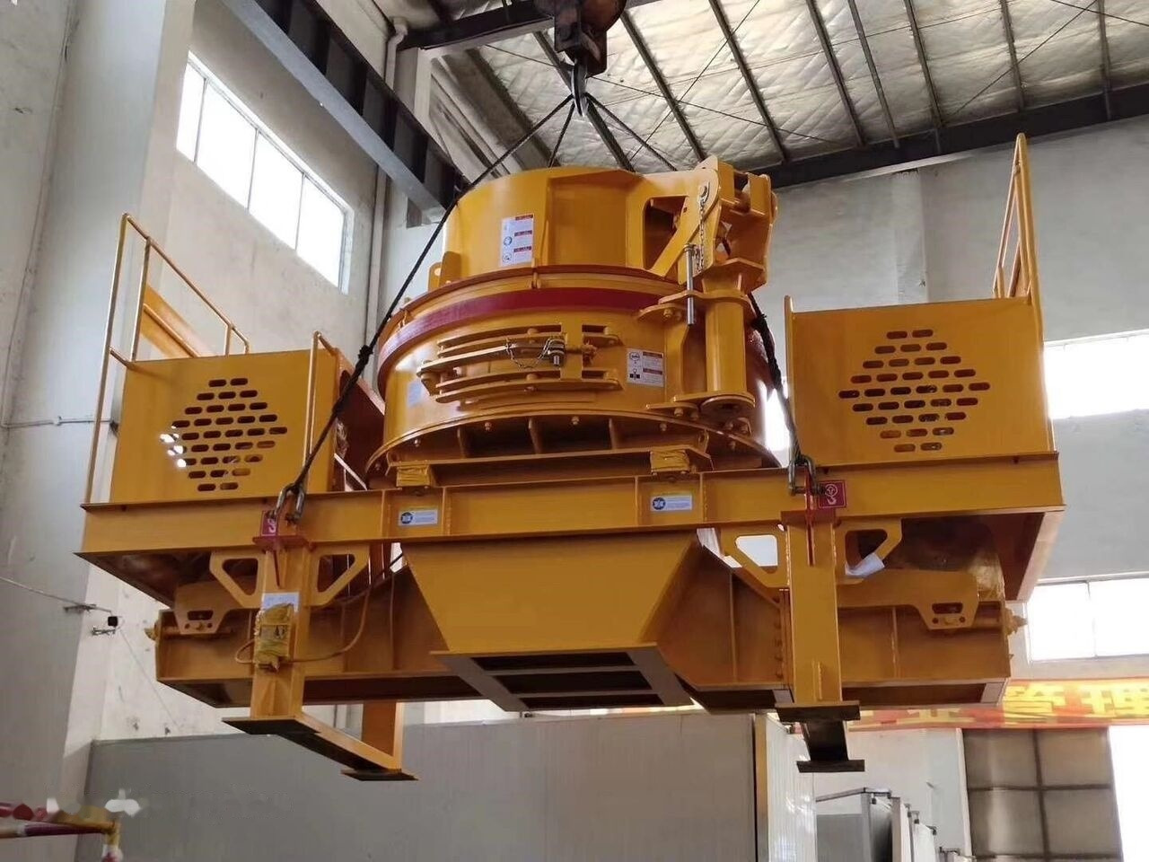 Kinglink KL10 Vertical Shaft Impact Crusher - Britador de impacto: foto 1 Kinglink KL10 Vertical Shaft Impact Crusher - Britador de impacto: foto 1