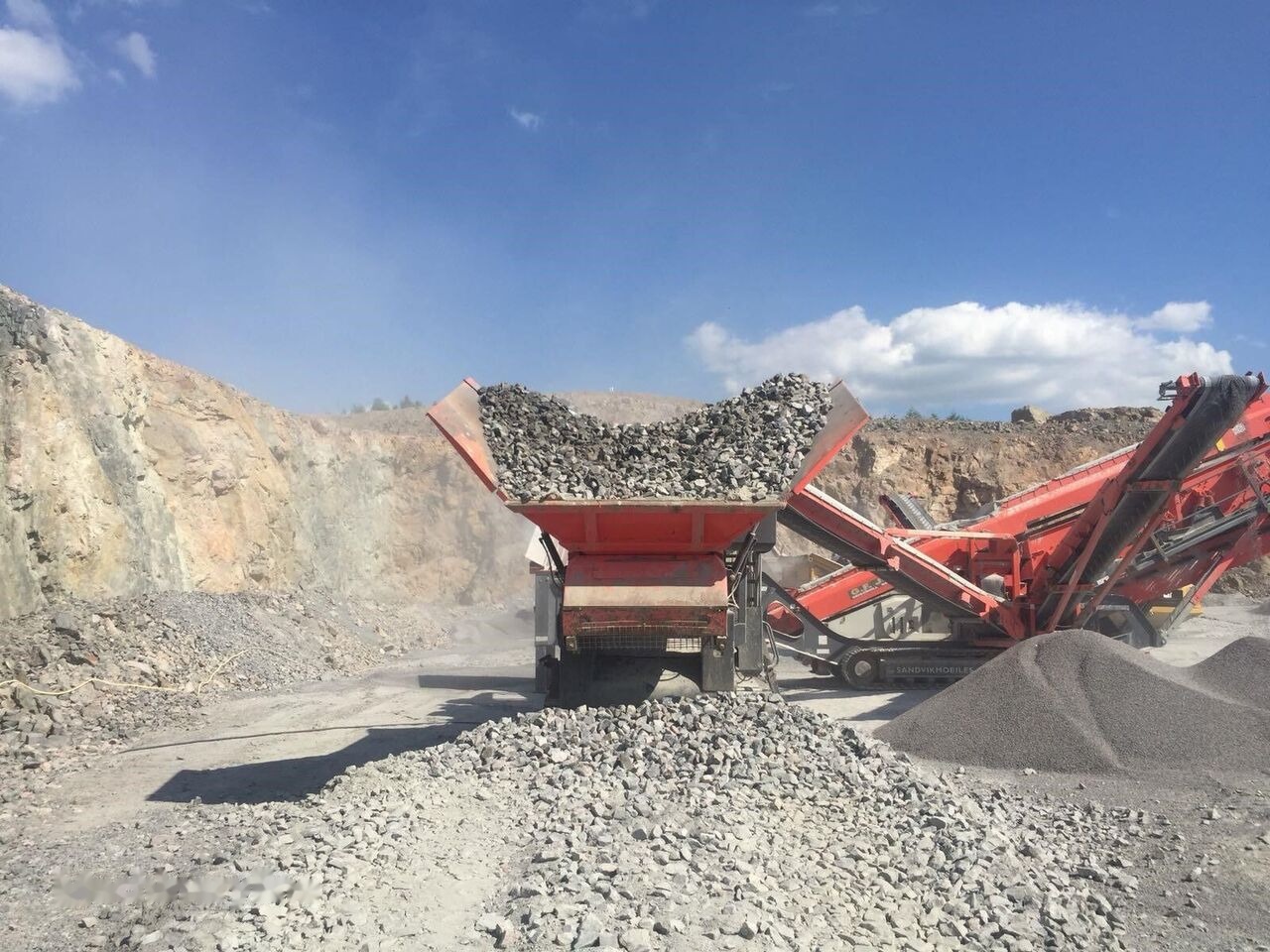 Sandvik QH331 Mobile Crushing Plant - Britadeira móvel: foto 3 Sandvik QH331 Mobile Crushing Plant - Britadeira móvel: foto 3