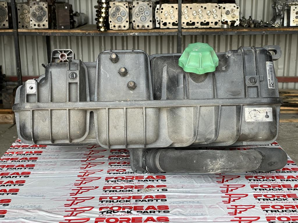 MERCEDES-BENZ ACTROS MP4 - A 960 501 41 03 - Tanque de expansão de Caminhão: foto 4 MERCEDES-BENZ ACTROS MP4 - A 960 501 41 03 - Tanque de expansão de Caminhão: foto 4