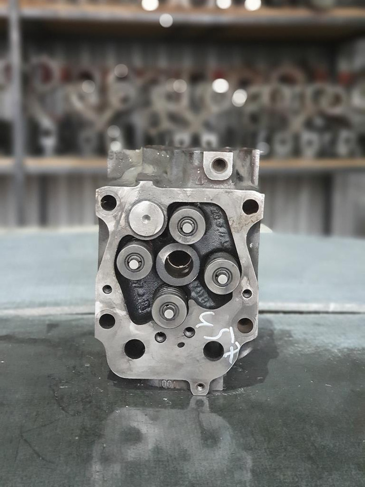 MERCEDES-BENZ AXOR OM 457 EURO III - Cabeça do motor de Caminhão: foto 2 MERCEDES-BENZ AXOR OM 457 EURO III - Cabeça do motor de Caminhão: foto 2