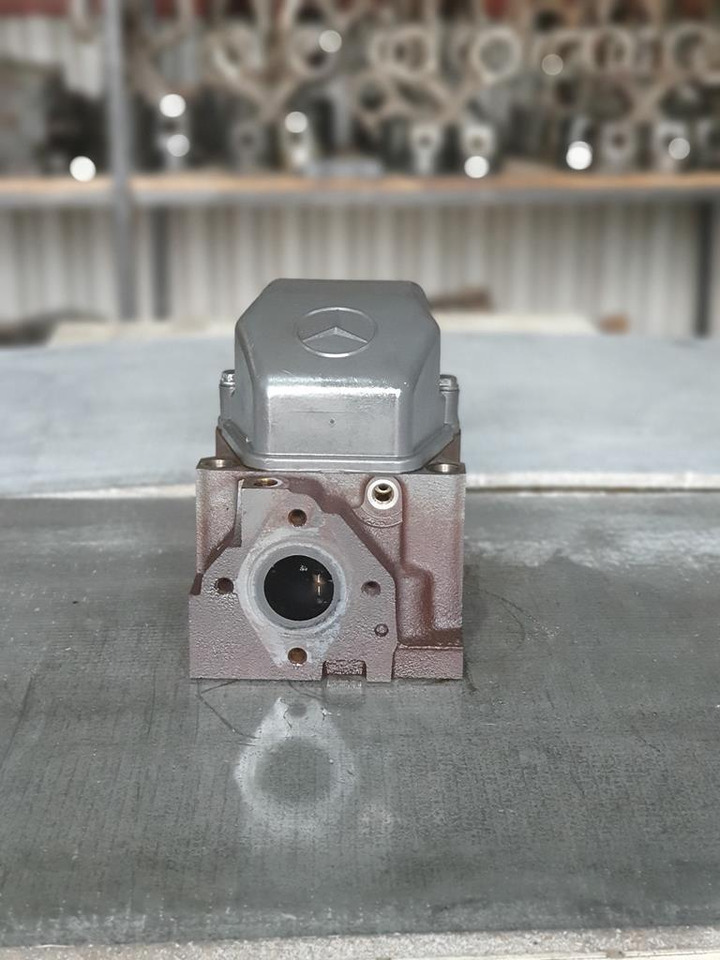 MERCEDES-BENZ AXOR OM 457-OM 460 - EURO V - Cabeça do motor de Caminhão: foto 3 MERCEDES-BENZ AXOR OM 457-OM 460 - EURO V - Cabeça do motor de Caminhão: foto 3