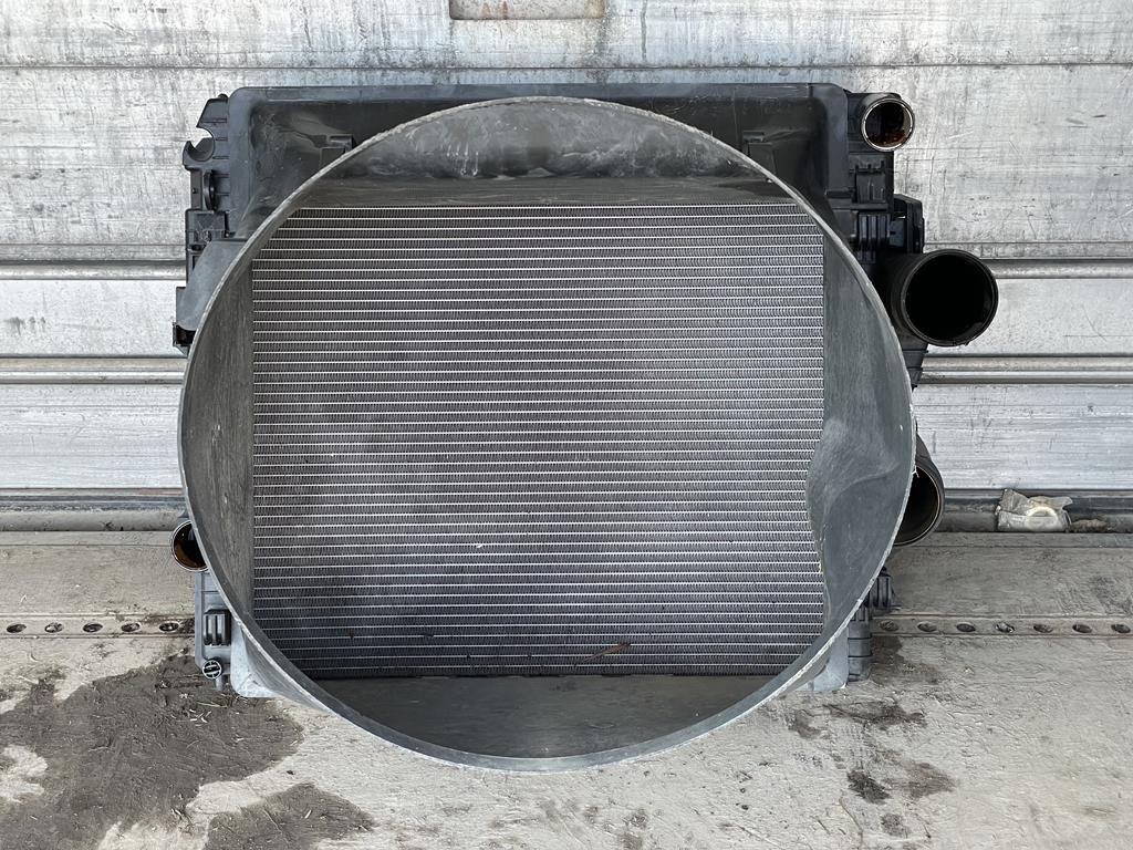 MERCEDES-BENZ FOR ATEGO BY BEHR - A 970 500 04 04 - Radiador de Caminhão: foto 2 MERCEDES-BENZ FOR ATEGO BY BEHR - A 970 500 04 04 - Radiador de Caminhão: foto 2