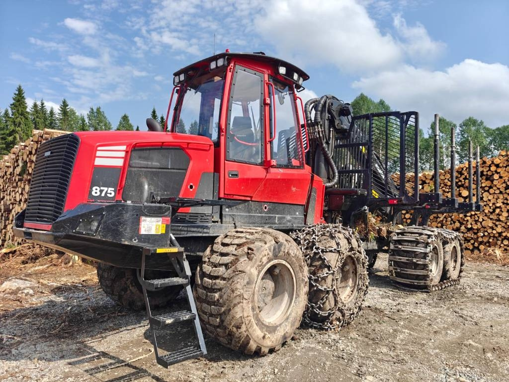 Komatsu 875  - Forwarder: foto 1 Komatsu 875  - Forwarder: foto 1