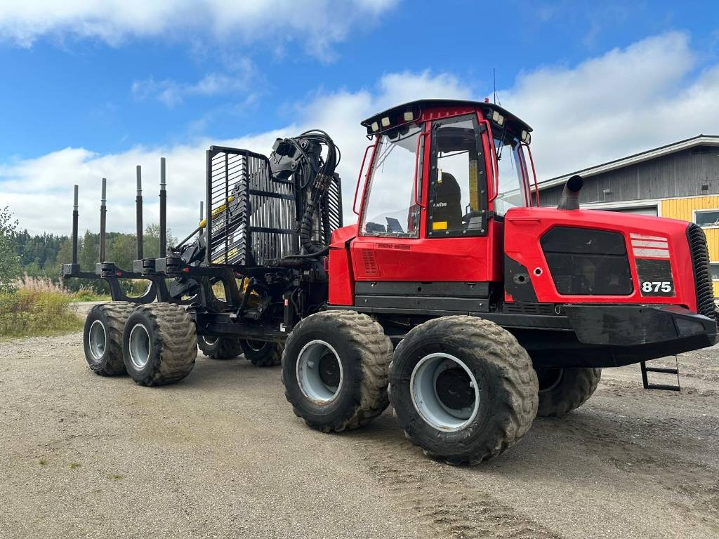 Komatsu 875 - Forwarder: foto 1 Komatsu 875 - Forwarder: foto 1