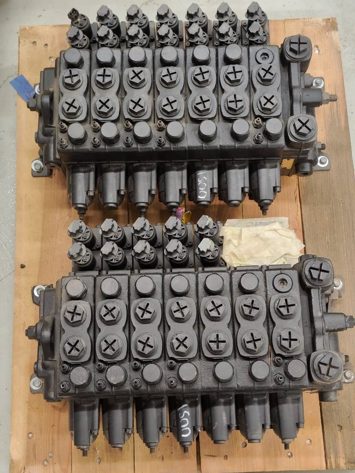 Hidráulica de Equipamento florestal Spare parts Valve blocks, hydraulic motors, cylind: foto 29