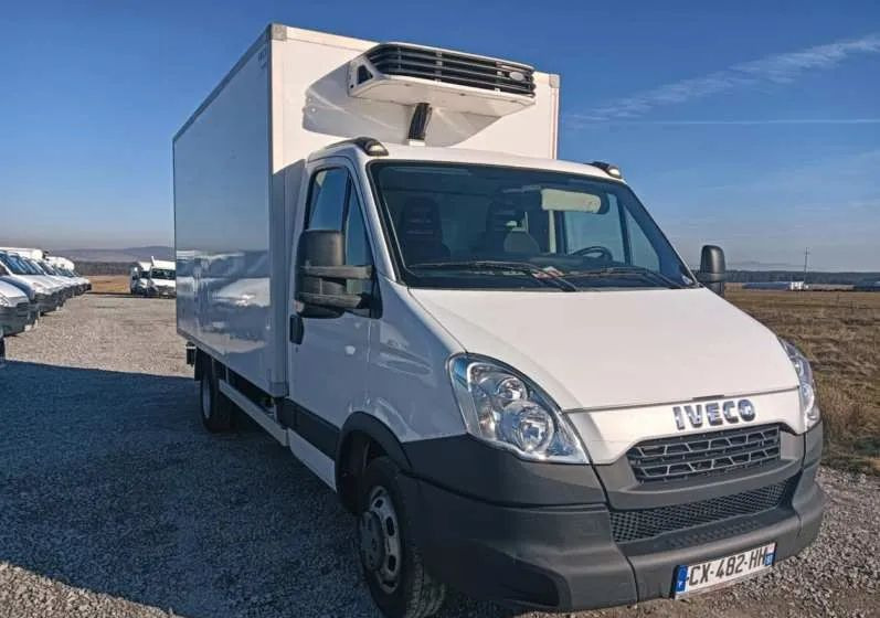 Iveco 35C13, 35C12, 35C14, 35C15 - Carrinha frigorífica: foto 3 Iveco 35C13, 35C12, 35C14, 35C15 - Carrinha frigorífica: foto 3