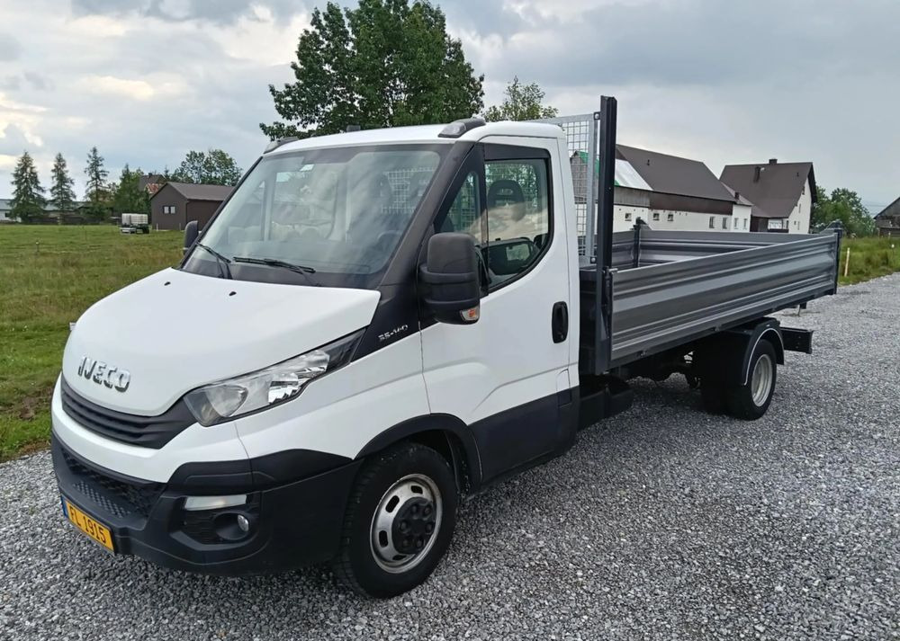 Iveco 35C14,35C13,35C12,35C15 - Furgão basculante: foto 5 Iveco 35C14,35C13,35C12,35C15 - Furgão basculante: foto 5
