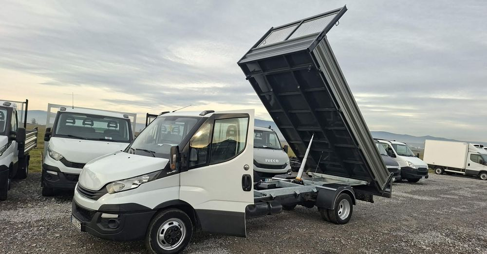 Iveco 35C15,35C14, 35C13, 35C12, 70C15 - Furgão basculante: foto 4 Iveco 35C15,35C14, 35C13, 35C12, 70C15 - Furgão basculante: foto 4