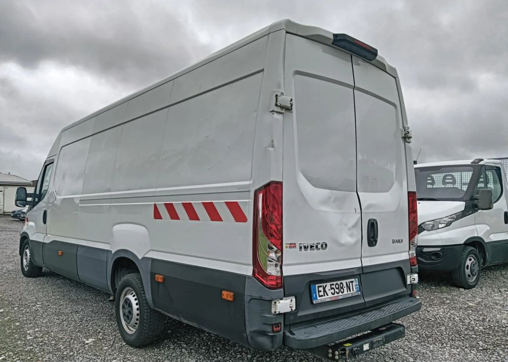 Iveco 35S14,35S13,35C13,35C12, - Furgão: foto 4 Iveco 35S14,35S13,35C13,35C12, - Furgão: foto 4