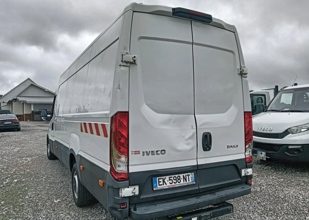 Iveco 35S14,35S13,35C13,35C12, - Furgão: foto 3 Iveco 35S14,35S13,35C13,35C12, - Furgão: foto 3