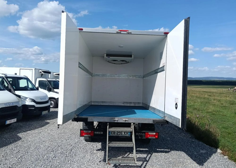 Iveco 35S16, 35S15, 35S14, 35S13, 35C13, 35C14 - Carrinha frigorífica: foto 5 Iveco 35S16, 35S15, 35S14, 35S13, 35C13, 35C14 - Carrinha frigorífica: foto 5