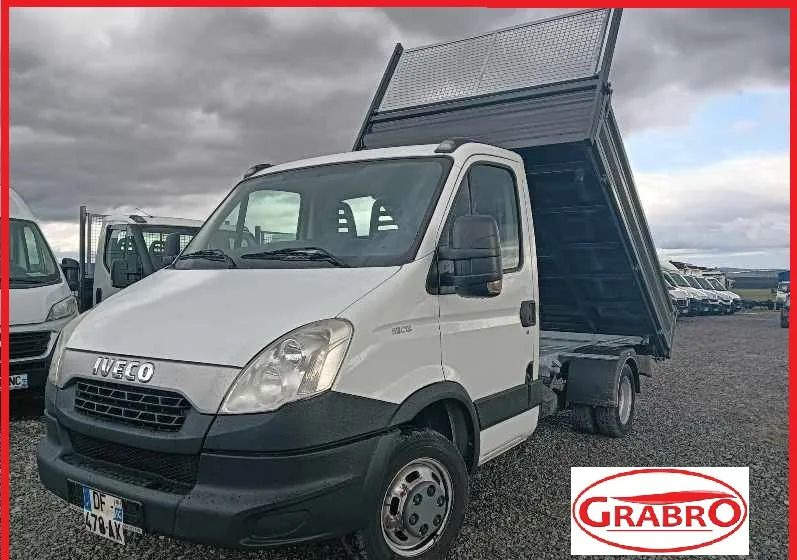 Iveco DAILY 35C13, 35C12, 35C15 - Furgão basculante: foto 1 Iveco DAILY 35C13, 35C12, 35C15 - Furgão basculante: foto 1