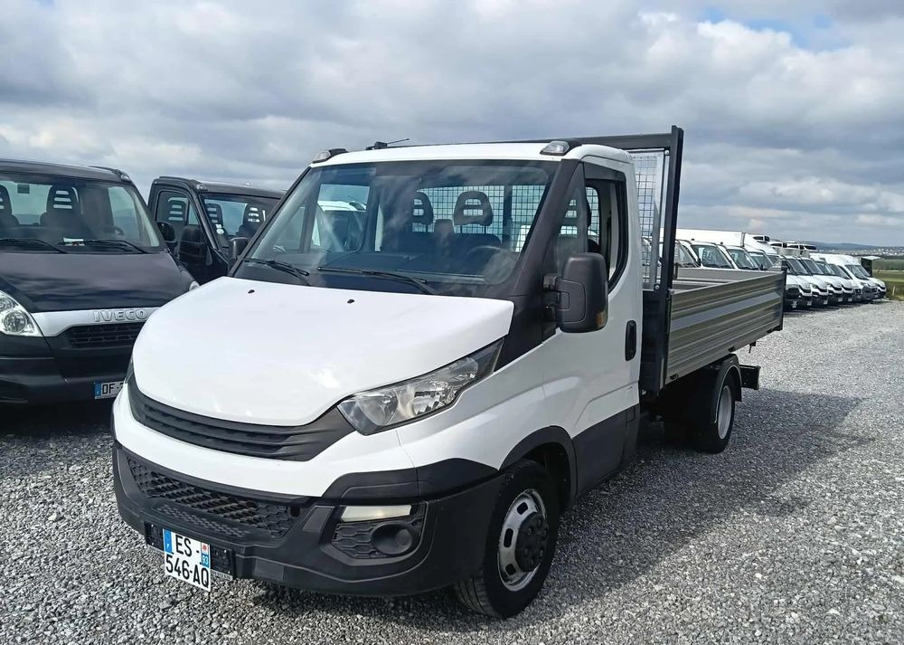 Iveco DAILY 35C14, 35C13, 35C12, 35C15 - Furgão basculante: foto 1 Iveco DAILY 35C14, 35C13, 35C12, 35C15 - Furgão basculante: foto 1