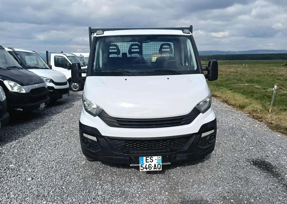 Iveco DAILY 35C14, 35C13, 35C12, 35C15 - Furgão basculante: foto 5 Iveco DAILY 35C14, 35C13, 35C12, 35C15 - Furgão basculante: foto 5