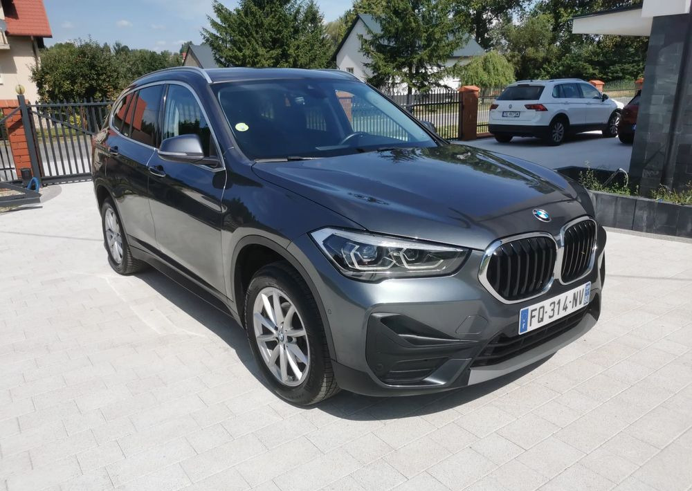 BMW X1 sDrive16d - Carro perua: foto 1 BMW X1 sDrive16d - Carro perua: foto 1