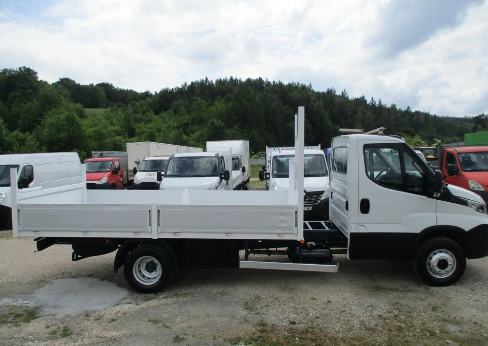 Iveco Daily 3.0 na bliźniaku 70C18 skrzynia, laweta, rama, HDS, 70-180 kiper - Camião de caixa aberta/ Plataforma: foto 2 Iveco Daily 3.0 na bliźniaku 70C18 skrzynia, laweta, rama, HDS, 70-180 kiper - Camião de caixa aberta/ Plataforma: foto 2