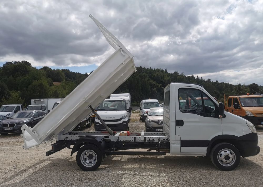 Iveco Daily 35C11 Kiper wywrotka Hak Bliźniak sprowadzony 35C12 - Furgão basculante: foto 4 Iveco Daily 35C11 Kiper wywrotka Hak Bliźniak sprowadzony 35C12 - Furgão basculante: foto 4
