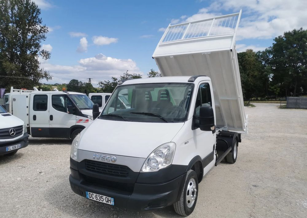 Iveco Daily 35C11 Kiper wywrotka Hak Bliźniak sprowadzony 35C12 - Furgão basculante: foto 1 Iveco Daily 35C11 Kiper wywrotka Hak Bliźniak sprowadzony 35C12 - Furgão basculante: foto 1