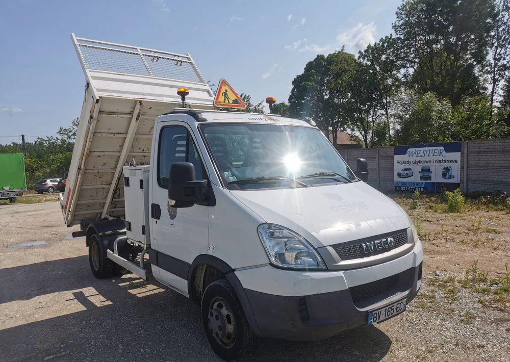 Iveco Daily 35C11 Kiper wywrotka Hak Bliźniak sprowadzony - Furgão basculante: foto 1 Iveco Daily 35C11 Kiper wywrotka Hak Bliźniak sprowadzony - Furgão basculante: foto 1