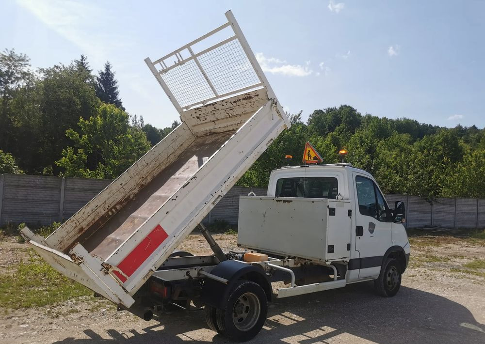 Iveco Daily 35C11 Kiper wywrotka Hak Bliźniak sprowadzony - Furgão basculante: foto 3 Iveco Daily 35C11 Kiper wywrotka Hak Bliźniak sprowadzony - Furgão basculante: foto 3