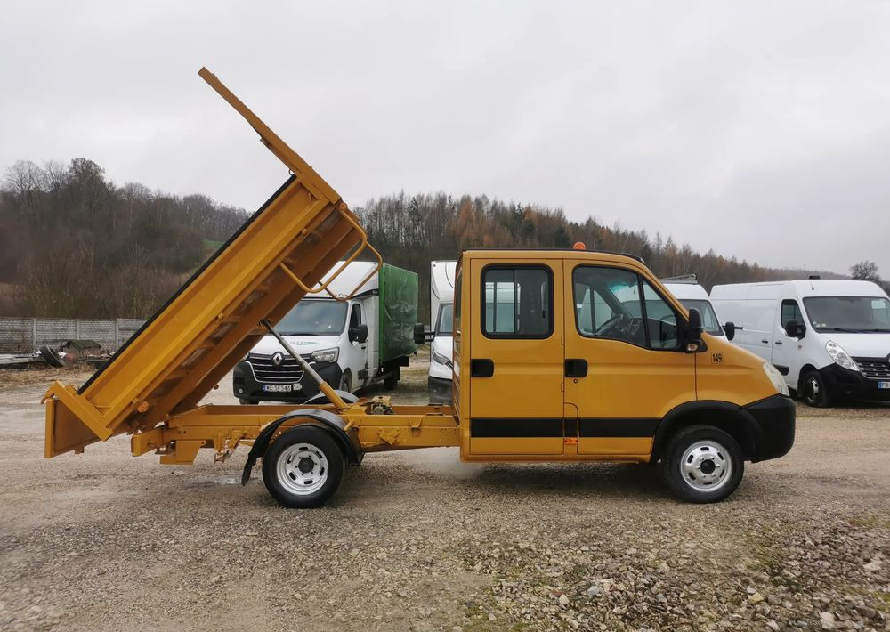 Iveco Daily 35C12 Brygadówka wywrotka Dubel hak kiper doka 35C13 - Furgão basculante: foto 4 Iveco Daily 35C12 Brygadówka wywrotka Dubel hak kiper doka 35C13 - Furgão basculante: foto 4