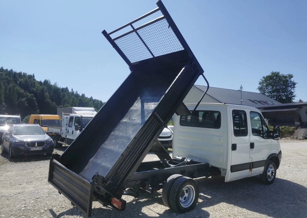 Iveco Daily 35C12 Brygadówka wywrotka Dubel hak kiper doka 35C13 - Furgão basculante: foto 5 Iveco Daily 35C12 Brygadówka wywrotka Dubel hak kiper doka 35C13 - Furgão basculante: foto 5